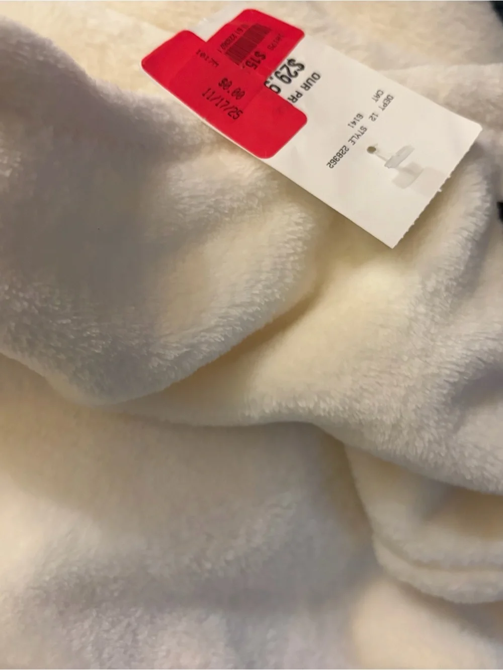 NWT Kate Spade Cream Plush Microfiber Queen Blanket, not in packaging, spotless